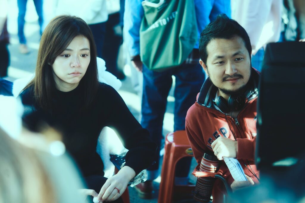 當我看見宋芸樺的第一眼，我的頭上就長出一條烤香腸。 3